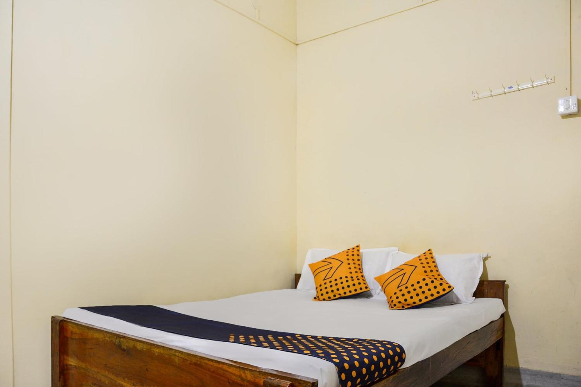 Hotel O Flagship The Residence Inn Brahmapur Buitenkant foto