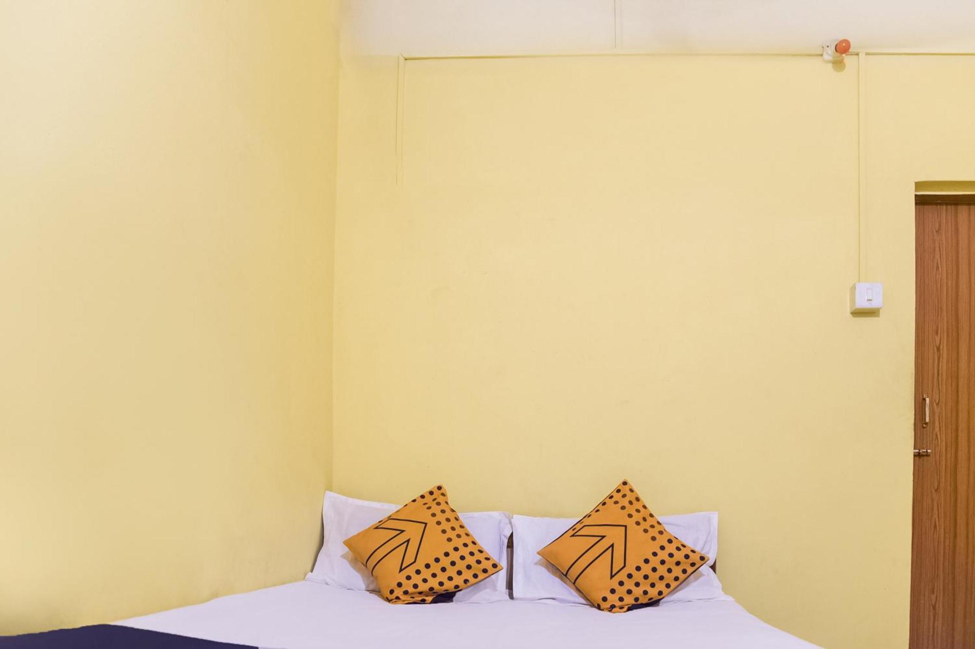 Hotel O Flagship The Residence Inn Brahmapur Buitenkant foto